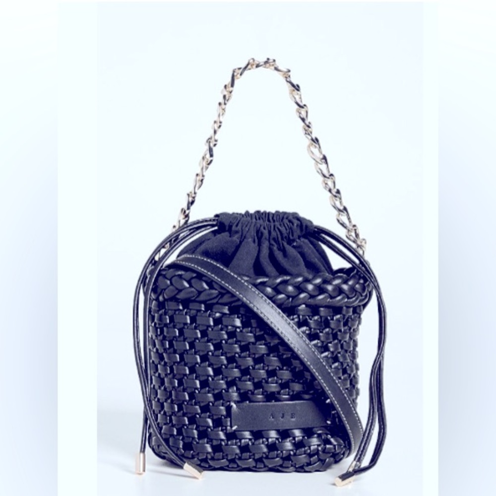 ♥️sold♥️AJE bag: bucket with gold chain detail RRP $375 - Picture 2 of 6